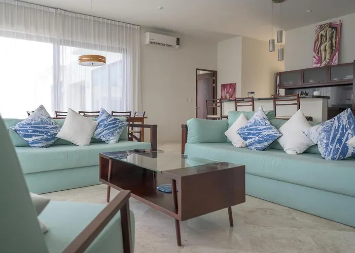 Intima Adults Only 3*