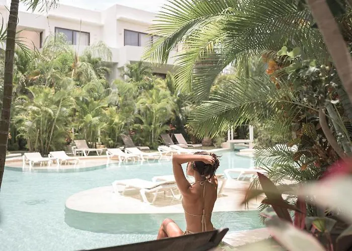 Intima Adults Only 3*