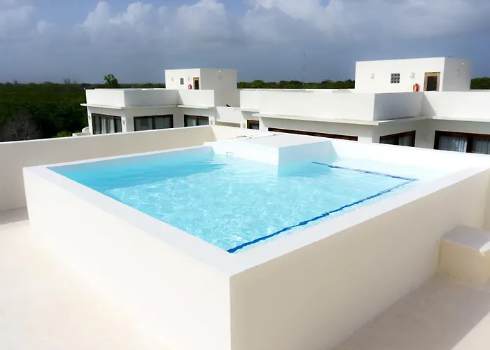 Intima Adults Only Hotel