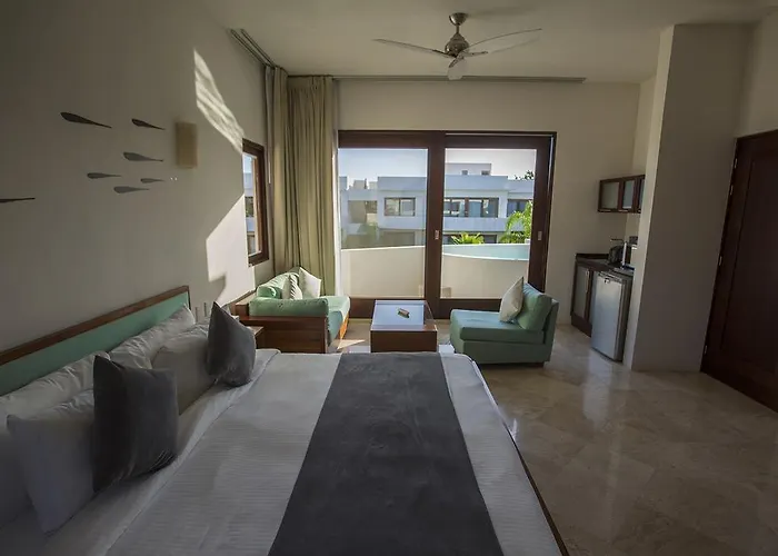 Intima Adults Only Hotel 3*