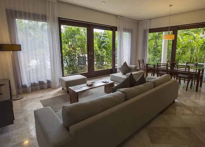 Intima Adults Only Hotel 3*